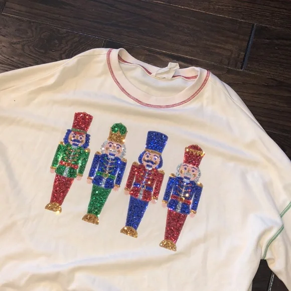 Fantastic Fawn nutcracker sequin top size medium - Picture 3 of 9